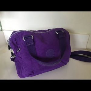 Purple Kipling crossbody tote ajustable